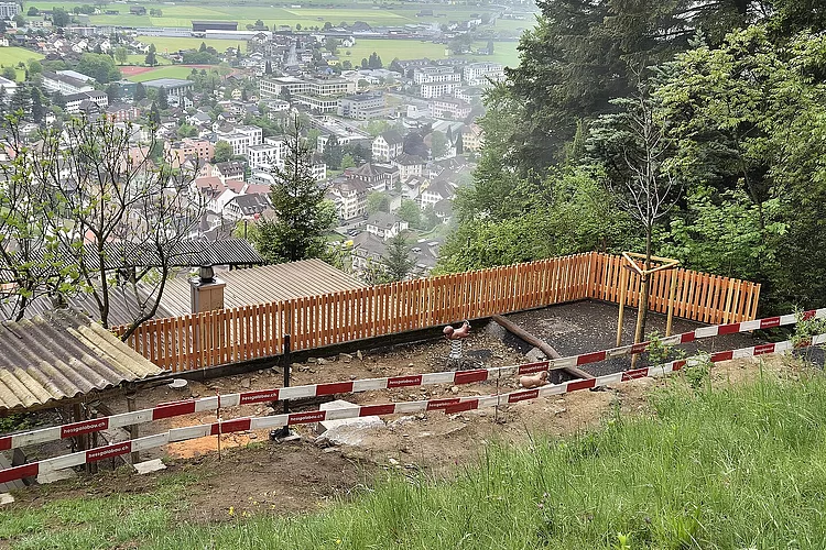 Holz-Erlebnis-Spielplatz Nussbäumli