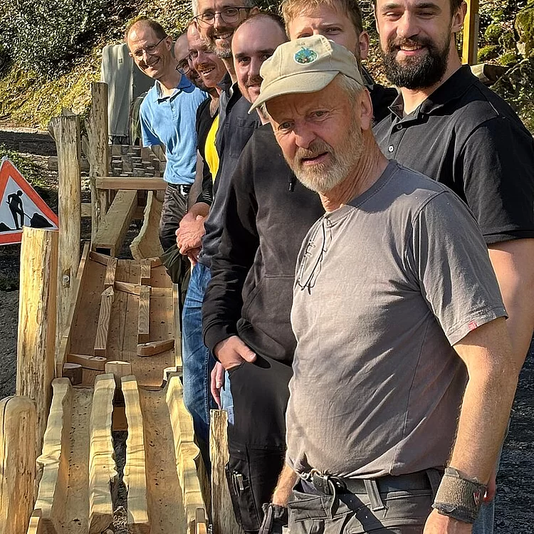 Holz-Erlebnis-Spielplatz Nussbäumli