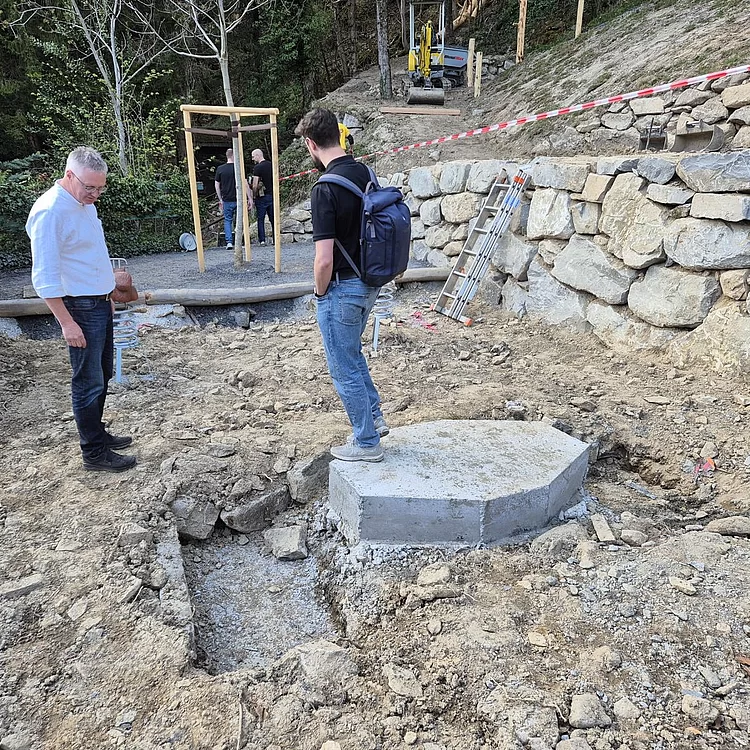 Holz-Erlebnis-Spielplatz Nussbäumli